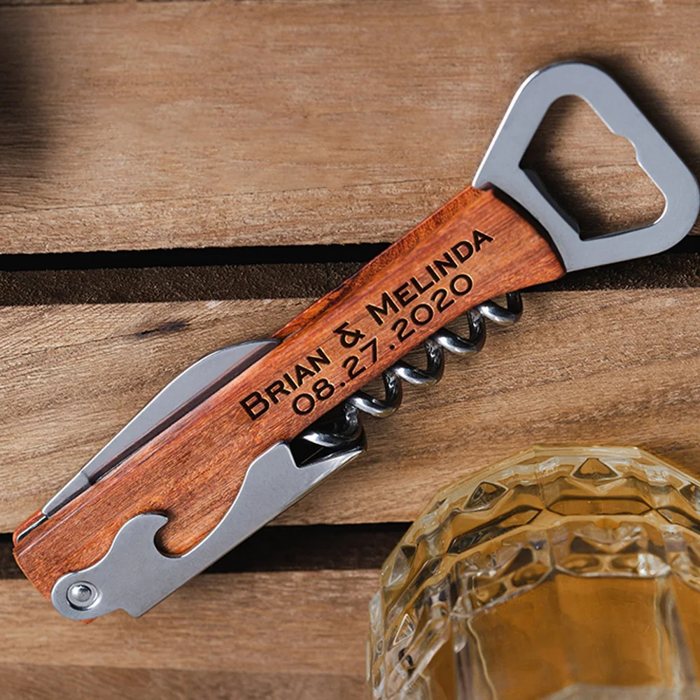 Apribottiglie per vino con man - Woodworking Logos recensione e prezzo