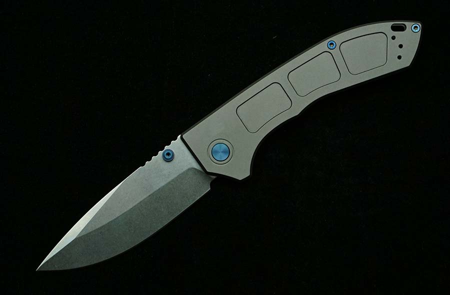 Nuovo Coltello Pieghevole Blu  - Woodworking Logo recensione e prezzo
